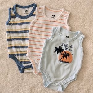 HB 3pk Tank Top Onesies. Stripes and Palm Trees. Size 0-3 M
